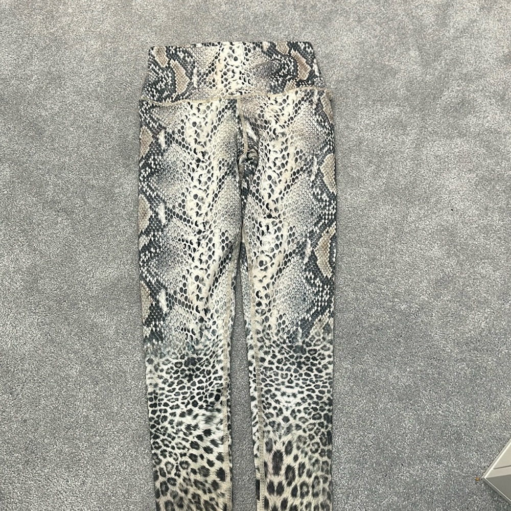 Snake print workout leggings. Size small.